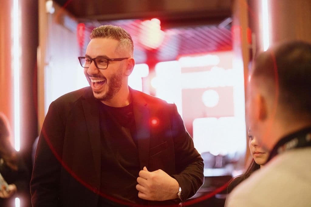 Man enjoy the Ignite Live event